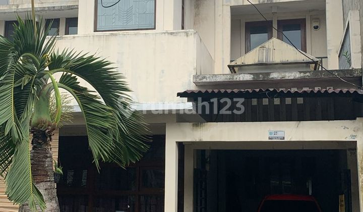 Rumah 3 Lantai Terawat Bebas Banjir Dan Strategis Di Pondok Ranji Rumah 3 Lantai Terawat Bebas Banjir Dan Strategis Di Pondok Ranji