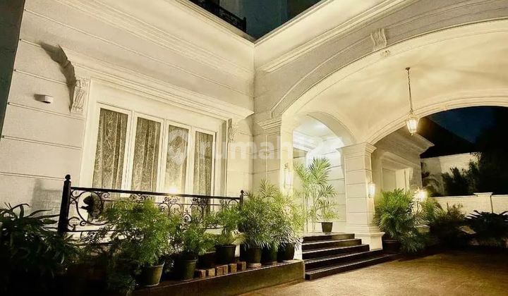Dijual Rumah Mewah di Perumahan Menteng Jakarta Pusat
