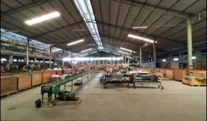 For Rent: Ex-Factory Warehouse in Curug, Tangerang Regency, Banten Province For Rent: Ex-Factory Warehouse in Curug, Tangerang Regency, Banten Province