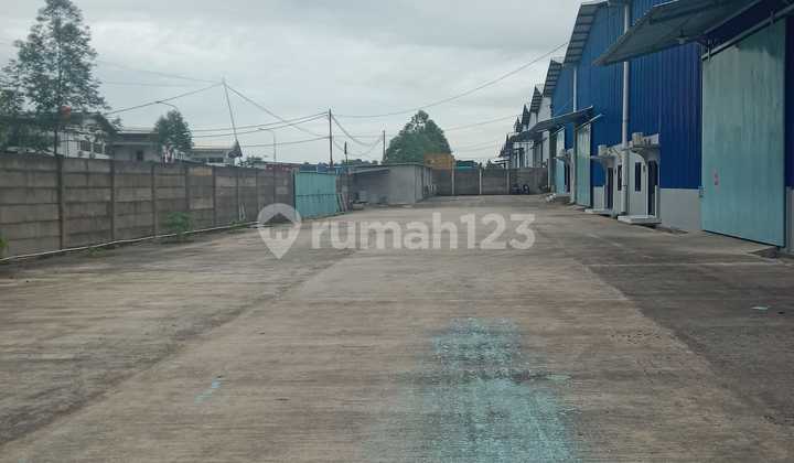 For Rent: New Warehouse Building in Pasarkemis, Tangerang Regency, Banten Province. For Rent: New Warehouse Building in Pasarkemis, Tangerang Regency, Banten Province.