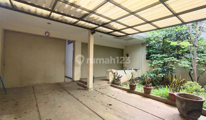 Rumah dan Ada 2 Tempat Usaha di Pusat Kota Sayap Otista 1