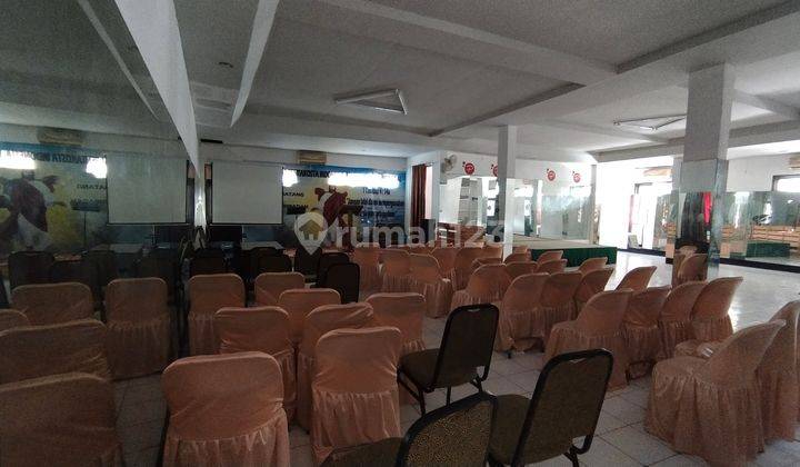 Hotel Dan Kantor di Jalan Soekarno Hatta Bandung 5