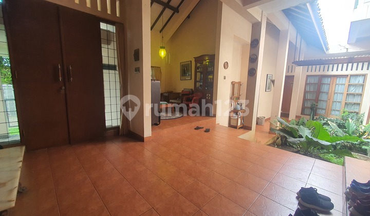 Refreshing Airy House with Views in Geger Kalong Permai 2