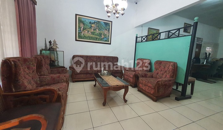 Central Bandung House with Comfortable and Lush Environment, Talaga Bodas