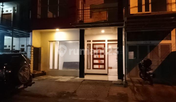 Rumah Hook 2 Lantai di Griya Bandung Indah 3 Rumah Hook 2 Lantai di Griya Bandung Indah 3