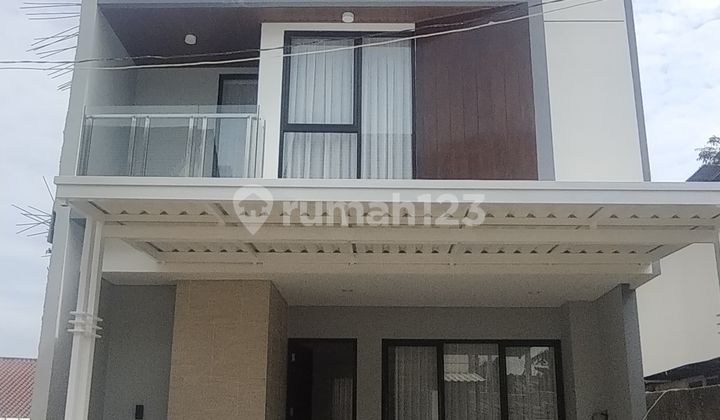 Rumah dengan Lokasi Strategis di Bintaro Rumah dengan Lokasi Strategis di Bintaro