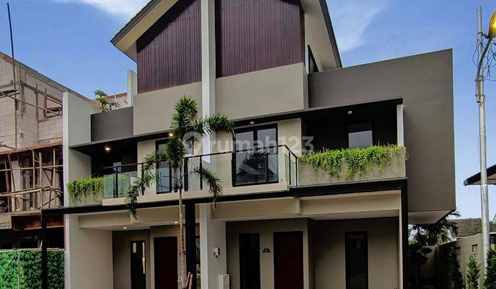 Rumah 3 Lantai Pingir Jalan Utama di Bintaro 2