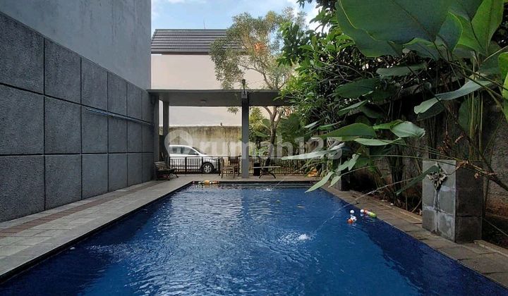 Rumah Bintaro 2 Lantai Semi Furnished SHM Dekat Stasiun