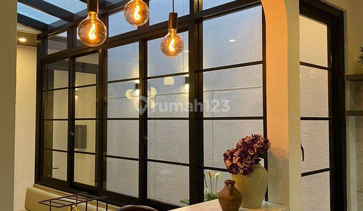 Dijual rumah diKotabaru parahyangan tinggal bawa koper saja lingkungan nyaman dan udara masih sejuk 1,5 Lantai 4