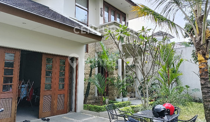 Rumah Lux Kolam Renang di Gegerkalong Bandung Kota 2