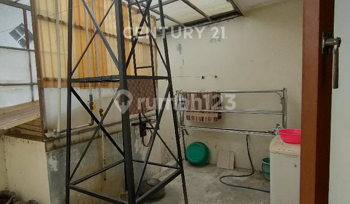 Rumah 2 Lantai Lokasi Strategis Sayap Turangga 2