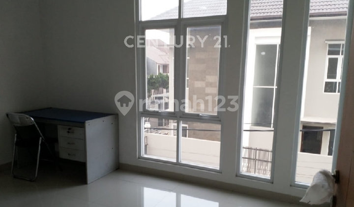 Rumah Bagus 2 Lantai Komplek Mekarwangi Bandung 2