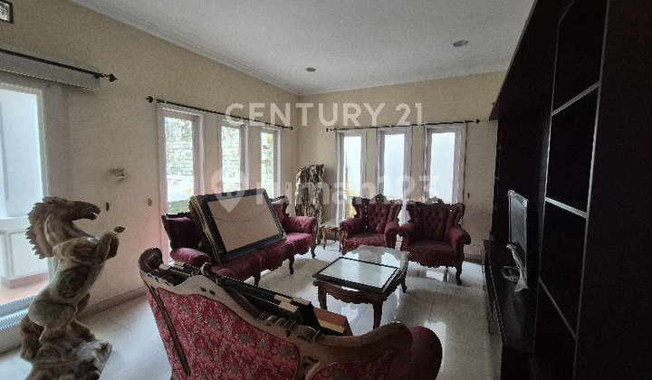 Asri House in Tatar Pitaloka New Parahyangan City 3 Floors