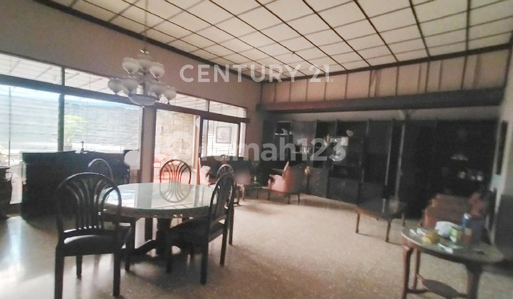 Well-Maintained House in Sayap Riau Area, Bandung, Near Gedung Sate 2