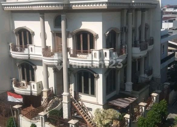 Dijual Rumah Mewah Hoek Pluit Karang Molek Jakarta Barat 1