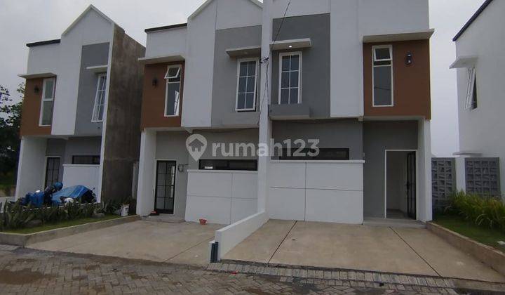 Rumah 2 Lantai 300 Jt An Dekat Sawojajar Dan Exi Tol Pakis