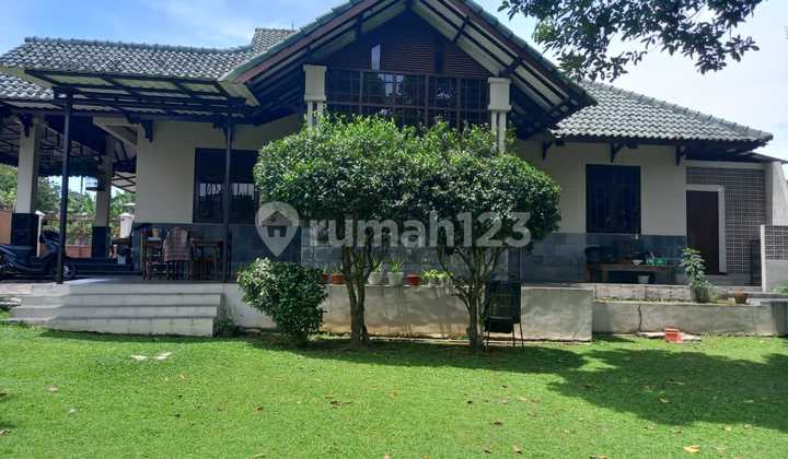 Di jual Rumah asri dan nyaman  dgn hlm luas (1000 mt), asri banyak taman, dan ngantong 2