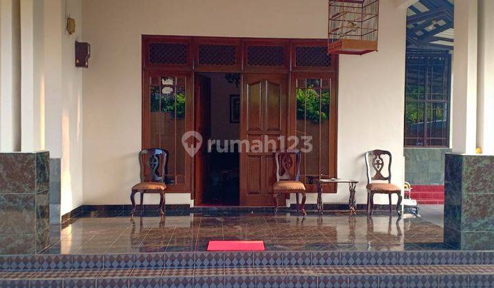 Di jual Rumah asri dan nyaman  dgn hlm luas (1000 mt), asri banyak taman, dan ngantong 6