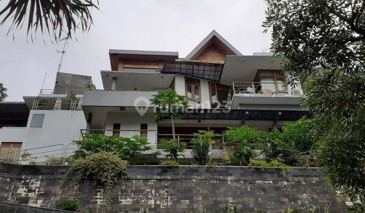 Rumah Mewah Privasi Terjaga Dekat Villa Puncak Tidar Malang 1