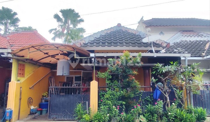 Rumah Strategis Bangunan Terawat di Plaosan Timur Malang