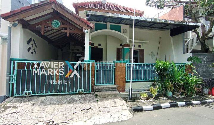 Rumah Pinggir Jalan di Sulfat Blimbing Malang Terawat Siap Huni 1