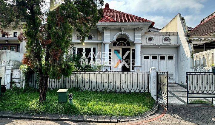 Rumah Mewah di Malang Istana Dieng Kawasan Cluster Aman 1