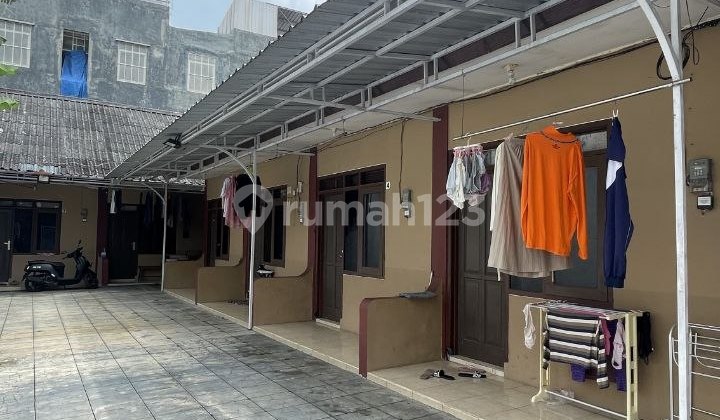 Active Boarding House in Campus Area at Sigura-Gura Malang 2