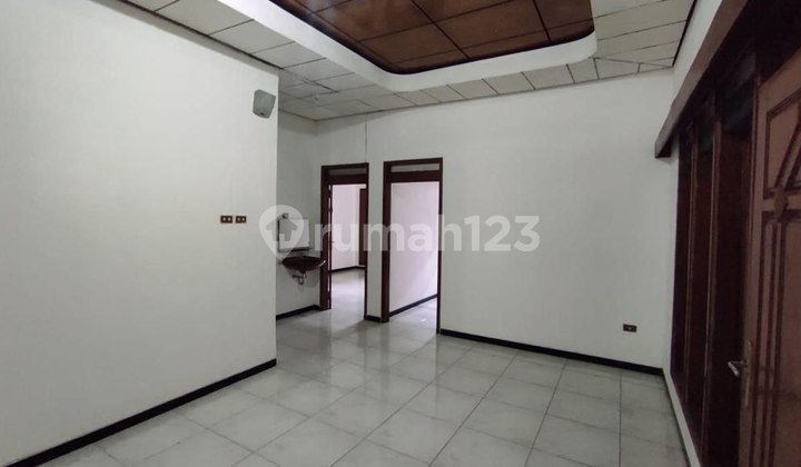 Rumah Cocok untuk Guest House di Simpang Raya Langsep Malang 2