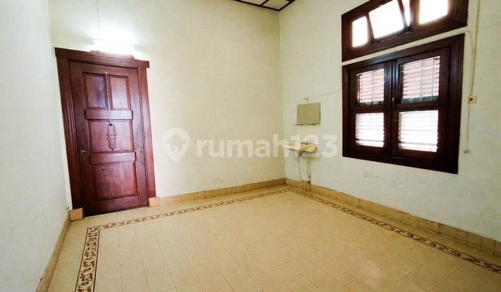 Rumah Hook Pusat Kota Daerah Ijen Boulevard Malang 2