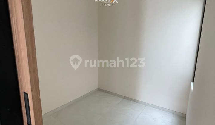 Modern House New Building in Greenland Tidar Malang 2