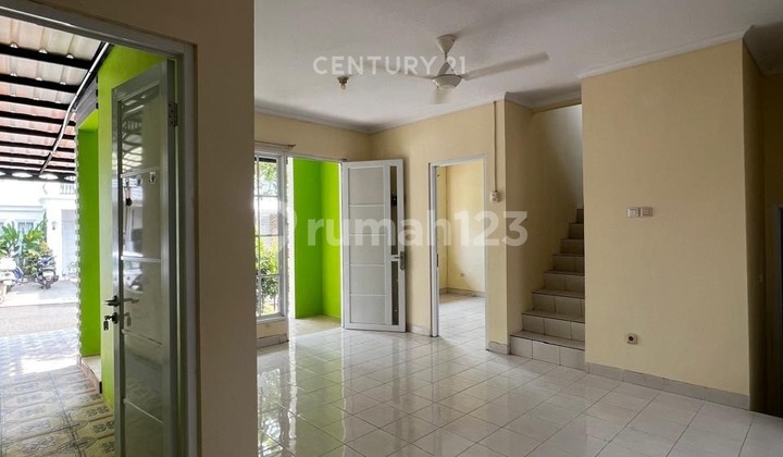 DISEWAKAN RUMAH NYAMAN DI PERUMAHAN KOTA WISATA CIBUBUR 2