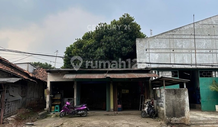 Kios on Cileungsi Jonggol Bogor Main Road 2