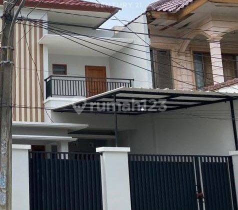 DISEWAKAN RUMAH 2 LANTAI DI KRANGGAN PERMAI BEKASI 2