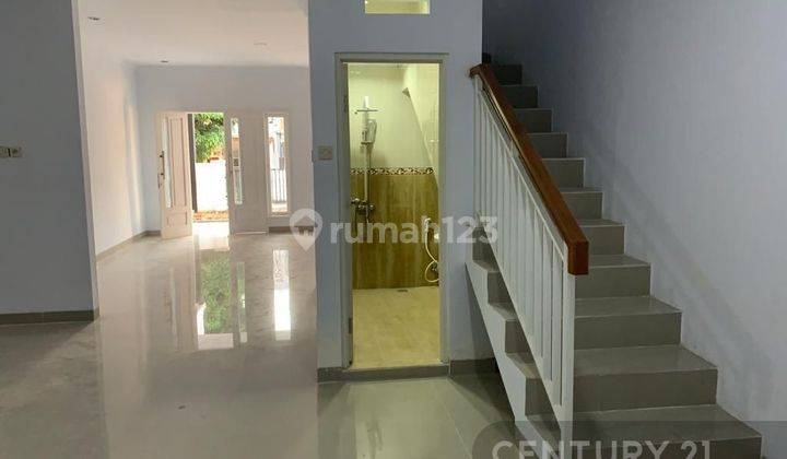 Dijual Rumah 2 Lantai Di Raffles Hills Cibubur 2