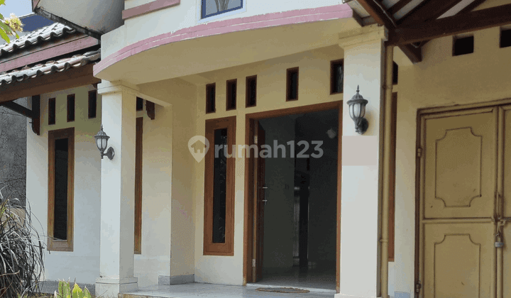 Dijual Rumah 2 Lantai Di Raffles Hills Tapos Depok 2