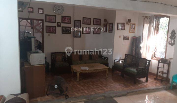 Dijual Rumah 2 Lantai Di Matraman Jakarta Timur  2