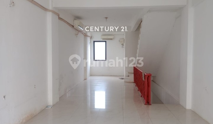 SHOPHOUSE IN SALADIN SQUARE MARGONDA DEPOK 2