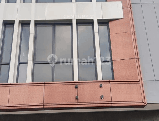 3-STORY SHOPHOUSE IN CIBUBUR TOURISM CITY 2