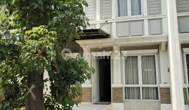 2-Story House Inside the Cluster of Kota Wisata Cibubur 2