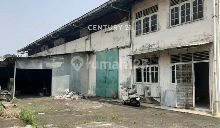 FACTORY ON JILANKAP TAPOS DEPOK ROAD