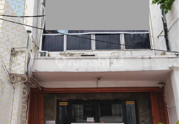 DISEWAKAN RUKO DI JALAN RAYA RADIO DALAM KEBAYORAN BARU JAKARTA SELATAN DISEWAKAN RUKO DI JALAN RAYA RADIO DALAM KEBAYORAN BARU JAKARTA SELATAN