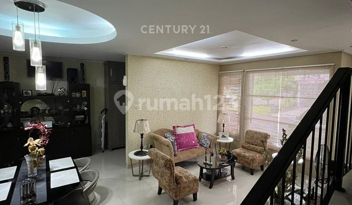 2-Story House in Green Park Pinewood Housing, Bekasi 2-Story House in Green Park Pinewood Housing, Bekasi