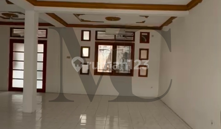 Rumah Minimalis 6 Kamar Tidur di Perumahan Wika Balikpapan Rumah Minimalis 6 Kamar Tidur di Perumahan Wika Balikpapan