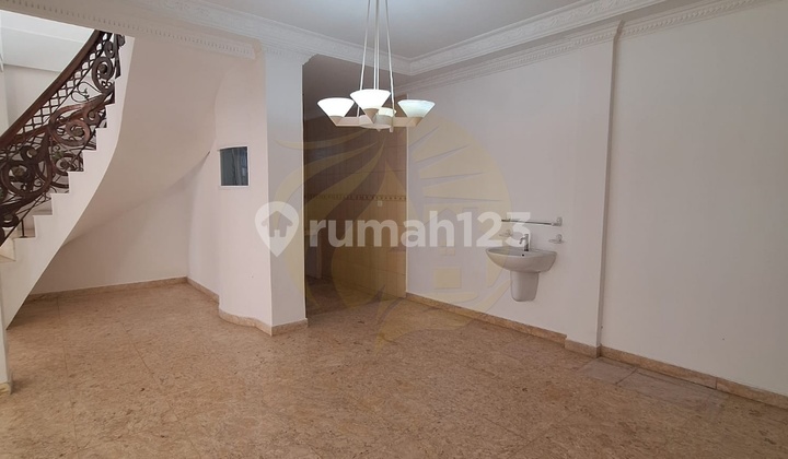 Rumah Mewah 3 Lantai Siap Huni Di Balikpapan Baru 2