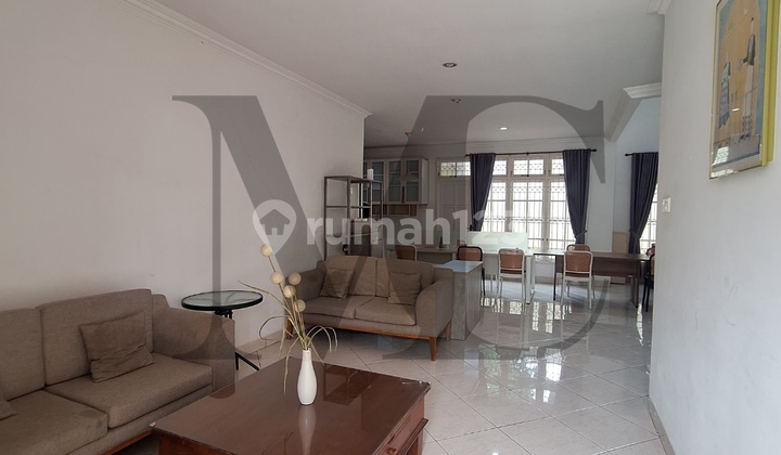 Rumah Besar Tengah Kota 4 Kamar Siap Huni di Balikpapan Baru