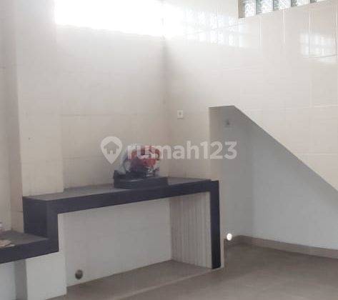 182 Balikpapan Ruhui Rahayu Ruko 2 Pintu 3 Lantai 1