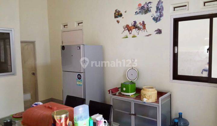 Rumah 2 Lantai dengan 3 KT di Balikpapan Regency 2