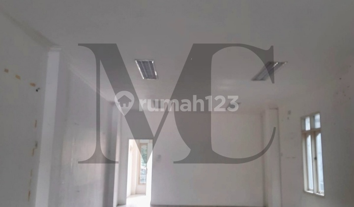 City Center Shop House 5X20 3.5 Floors Ready to Occupy on Mt Haryono Bpn