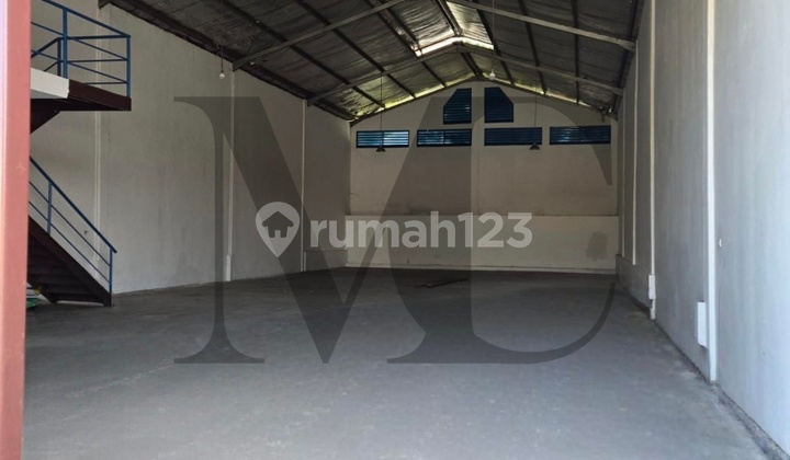 Warehouse Area 360 M2 with 2-Story Office in Kariangau Projakal Warehouse Area 360 M2 with 2-Story Office in Kariangau Projakal