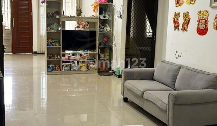 Rumah Hook Tengah Kota Siap Huni 3 Kamar Tidur di Balikpapan Rumah Hook Tengah Kota Siap Huni 3 Kamar Tidur di Balikpapan